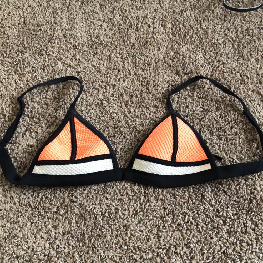 *Summer Ready* Triangl swimsuit top